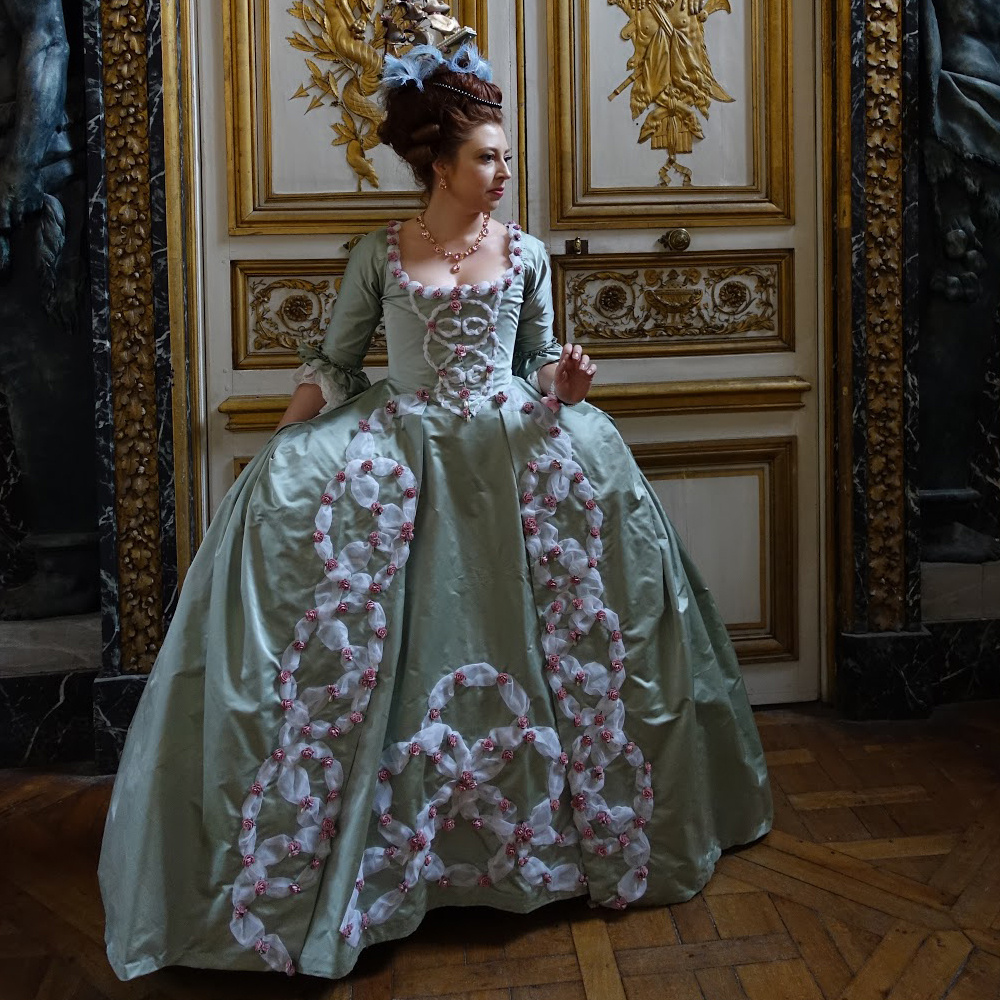 Robe A La Francaise Rococo 18t - đánh giá và giá Evening Gown